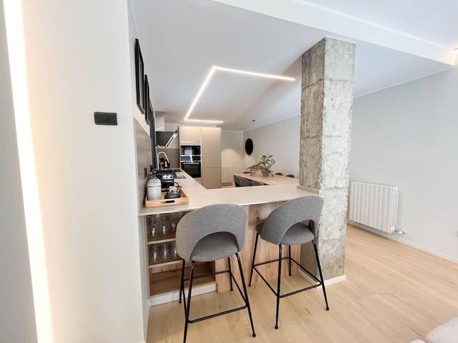Apartament Atico Duplex De Lujo - Clasificacion 5 Estrellas - 8pax - A Pie Del Centro - 2 Parkings L By Bonesvacances *