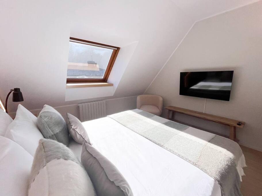 Atico Duplex De Lujo - Clasificacion 5 Estrellas - 8pax - A Pie Del Centro - 2 Parkings L By Bonesvacances Andorra la Vella