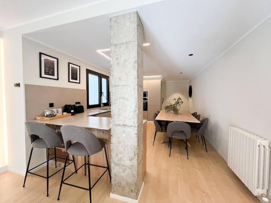 Atico Duplex De Lujo - Clasificacion 5 Estrellas - 8pax - A Pie Del Centro - 2 Parkings L By Bonesvacances Andorra la Vella