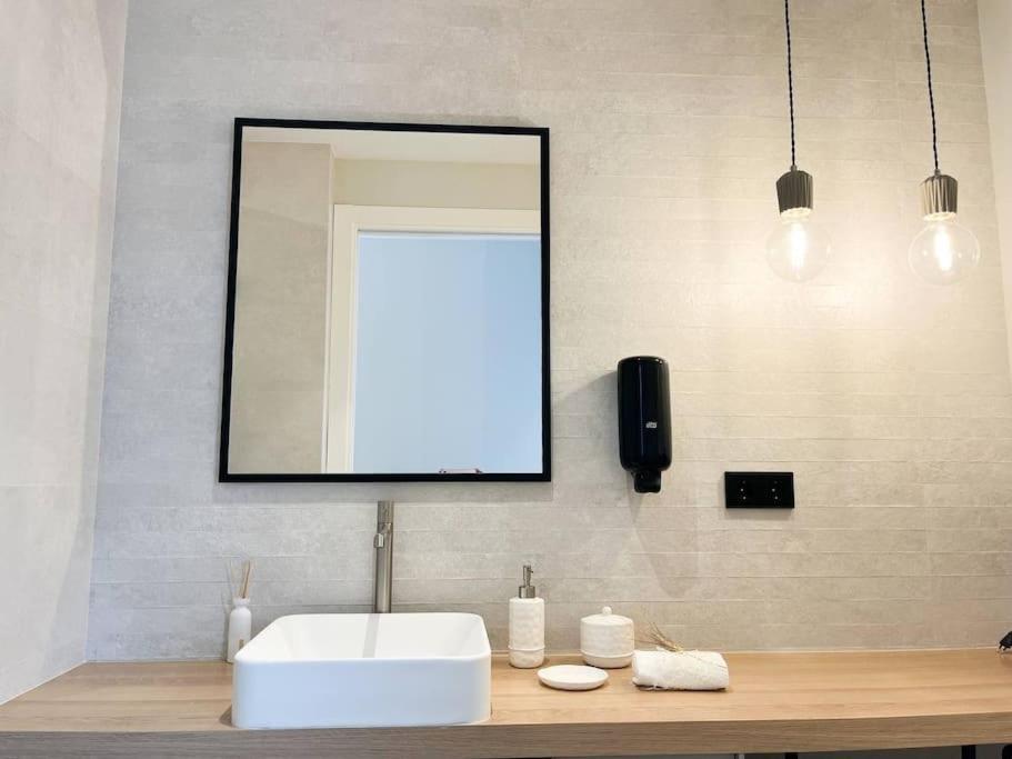 Atico Duplex De Lujo - Clasificacion 5 Estrellas - 8pax - A Pie Del Centro - 2 Parkings L By Bonesvacances Andorra la Vella