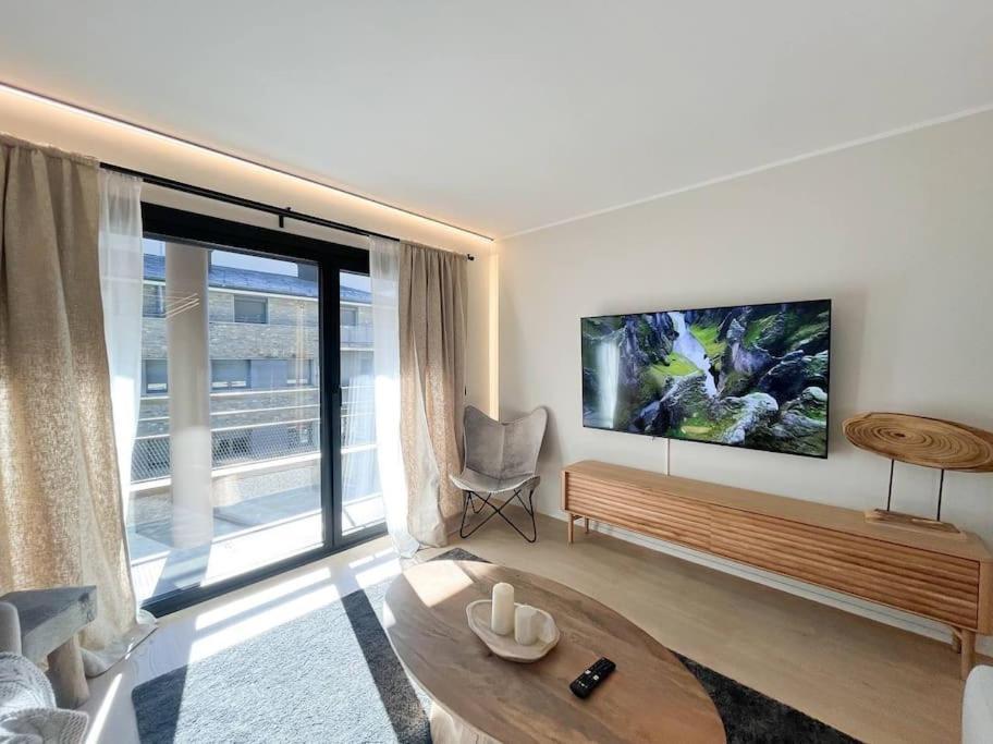 Atico Duplex De Lujo - Clasificacion 5 Estrellas - 8pax - A Pie Del Centro - 2 Parkings L By Bonesvacances Andorra la Vella