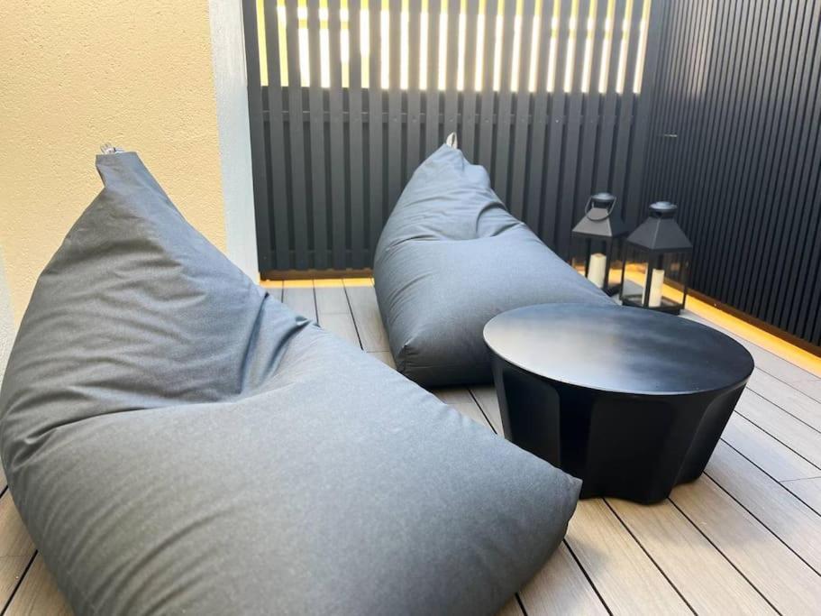 Atico Duplex De Lujo - Clasificacion 5 Estrellas - 8pax - A Pie Del Centro - 2 Parkings L By Bonesvacances Apartament *